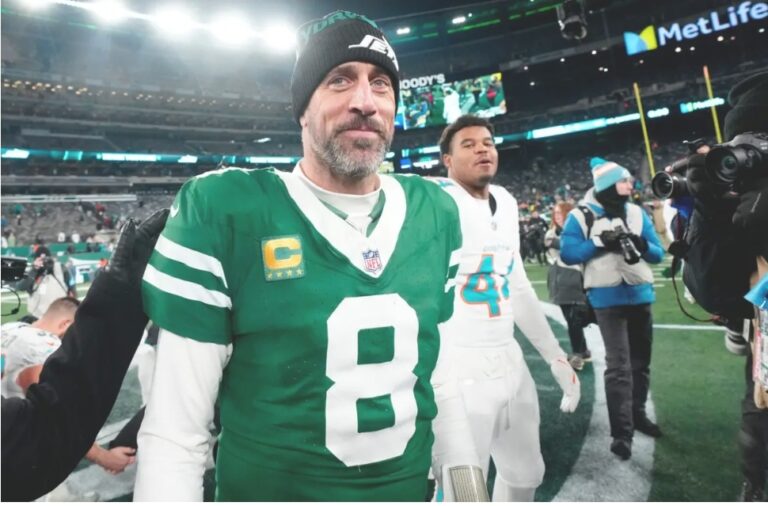 Aaron Rodgers’ Quick Post-Game Interview Reveals Major Details About Reported Retirement as 1-Time Jets Coach Makes Bold Comment About His Ability to Commit