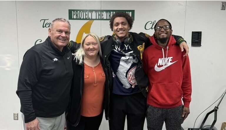 4 Arkansas coaches check in on safety commitment in Oklahoma