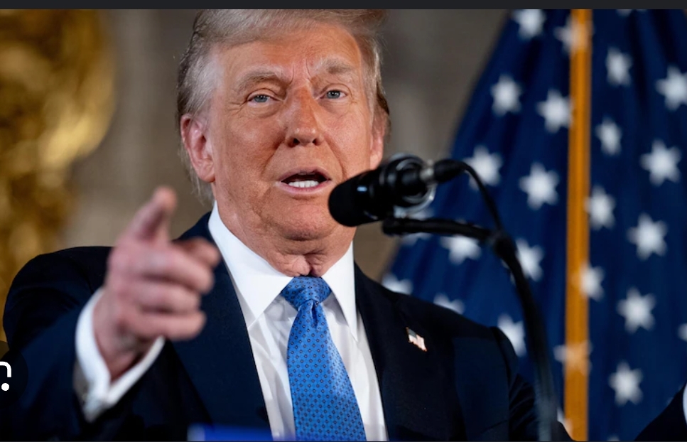 Combative Trump blames diversity policies after air tragedy