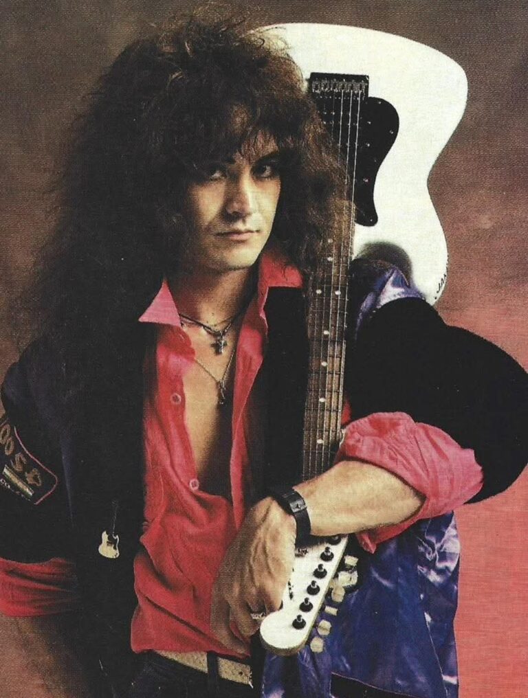 Billy Strings Delivers Spot-On Ozzy Osbourne Cover in Werewolf Costume at Halloween Show