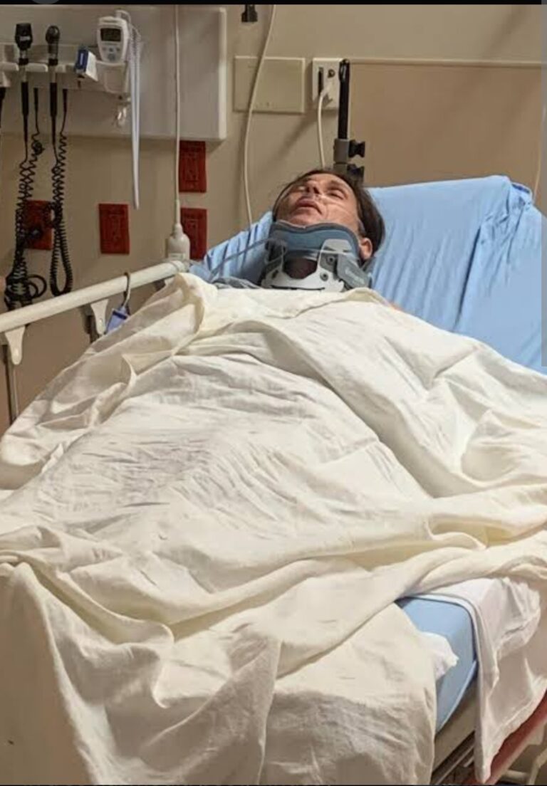 Heartbreaking Family Bond: Lindsey Vonn in Tears as Sister Karin Kildow Shares Emotional Tribute Amid Grueling Recovery