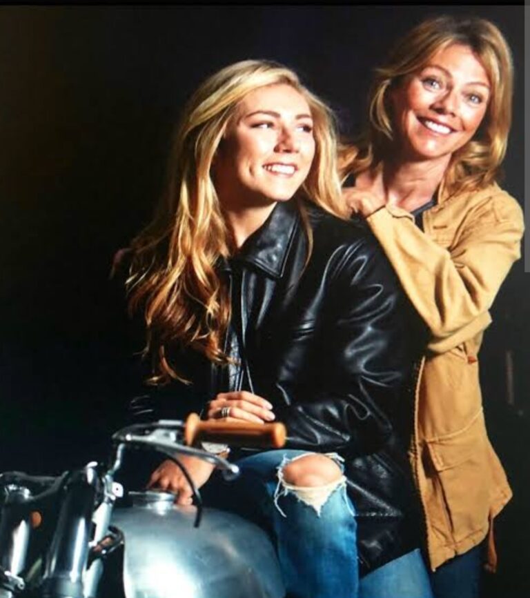 Tears and Triumph: Mikaela Shiffrin Claims Record-Tying 6th World Cup Title — Then Gets Heart-Melting Message from Mom