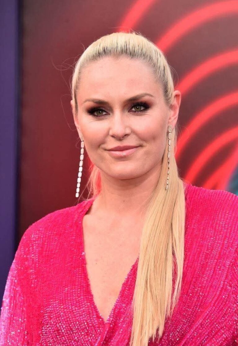Lindsey Vonn’s Epic Recovery: From Olympic Heartbreak to Walking Without Crutches in Just Months