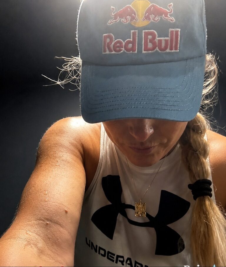 Lindsey Vonn Isn’t Skipping a Single Workout — Even With a Still-Broken Ankle. Absolute GOAT Behavior.